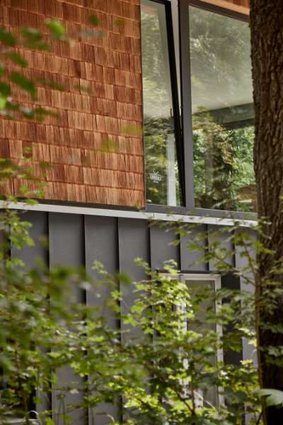 Fassade aus Kombination von Holz und Stahl, Schleusenberg 1, 23896 Panten